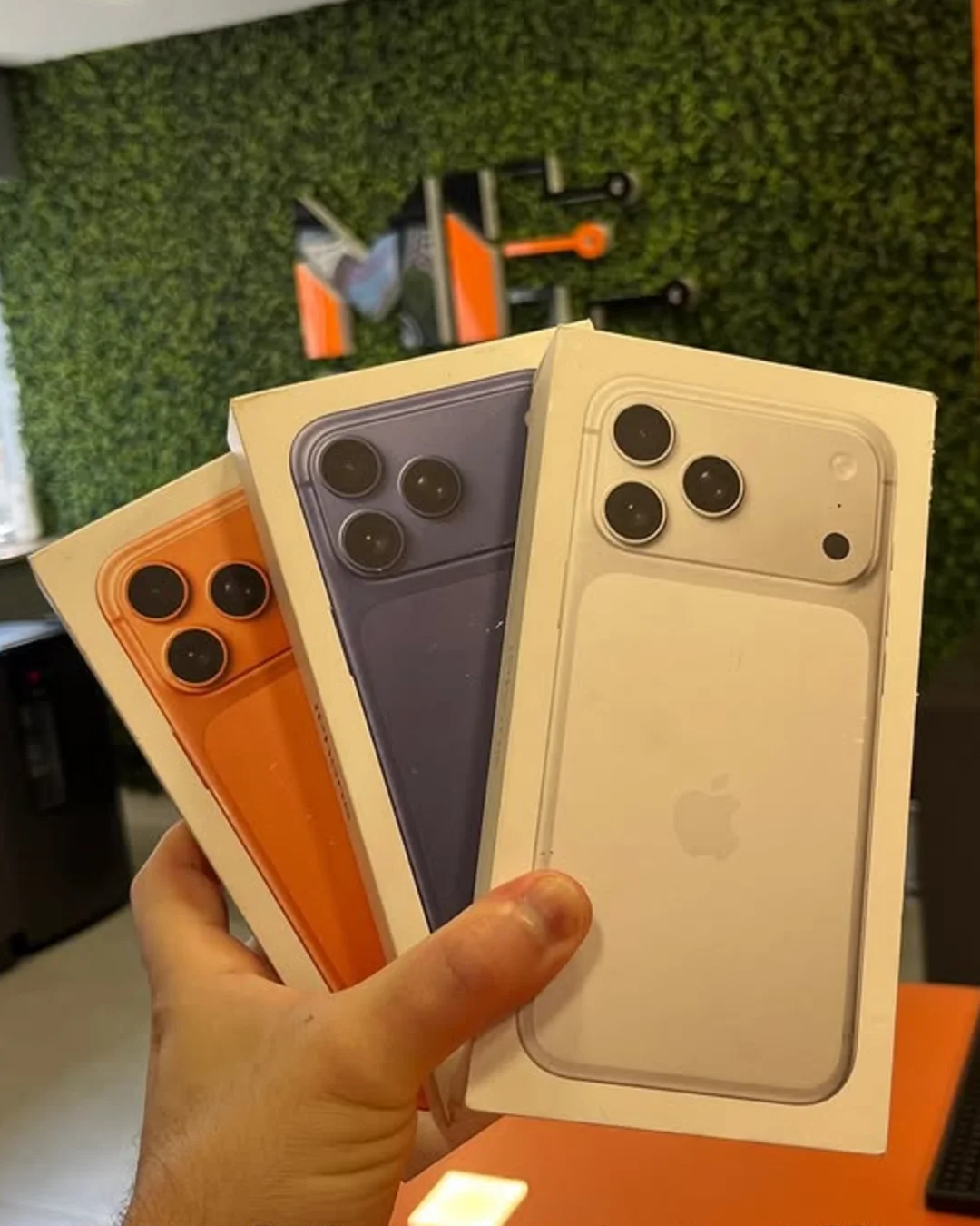 iPhone 17 Pro Laranja